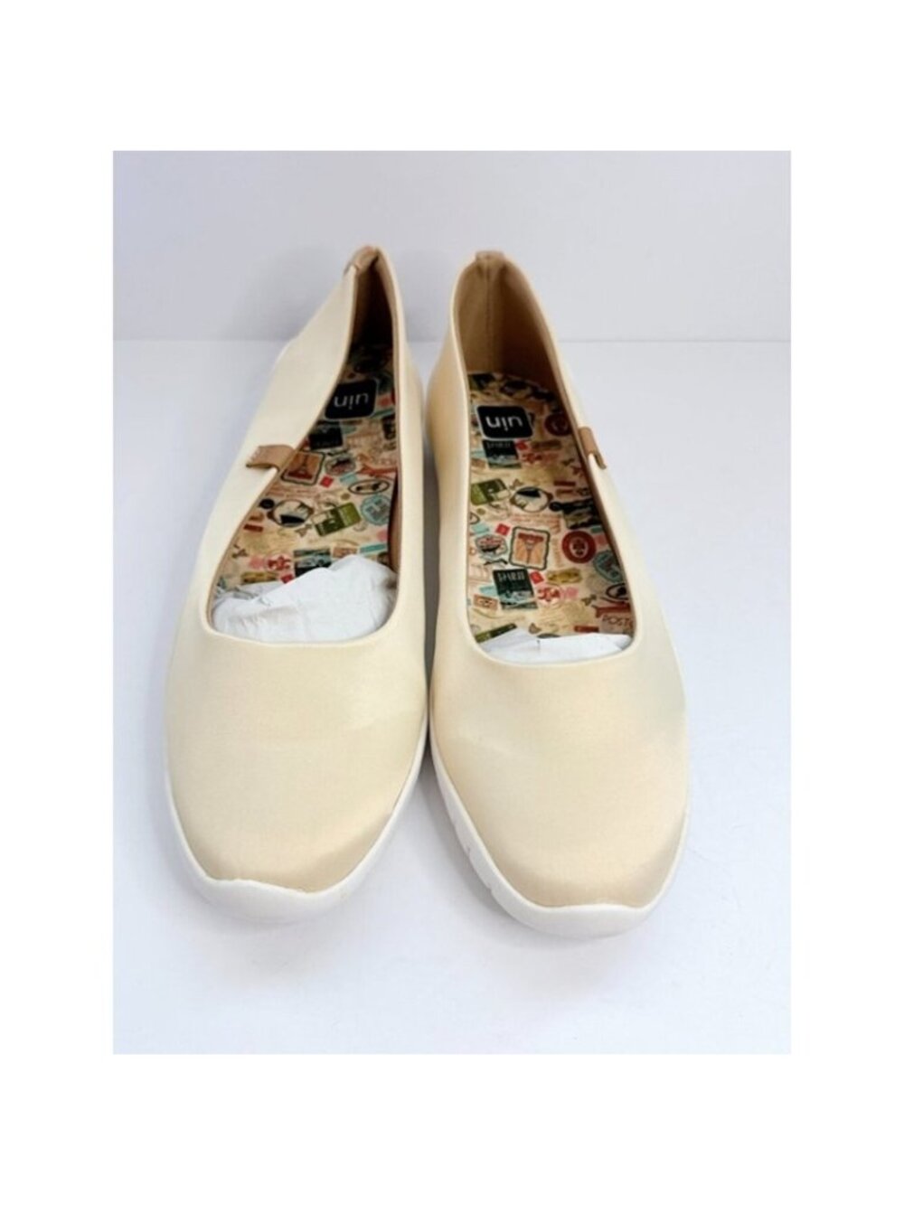 UIN Oat Milk Flats Cream Comfort Travel Shoe Women’s Size 9.5